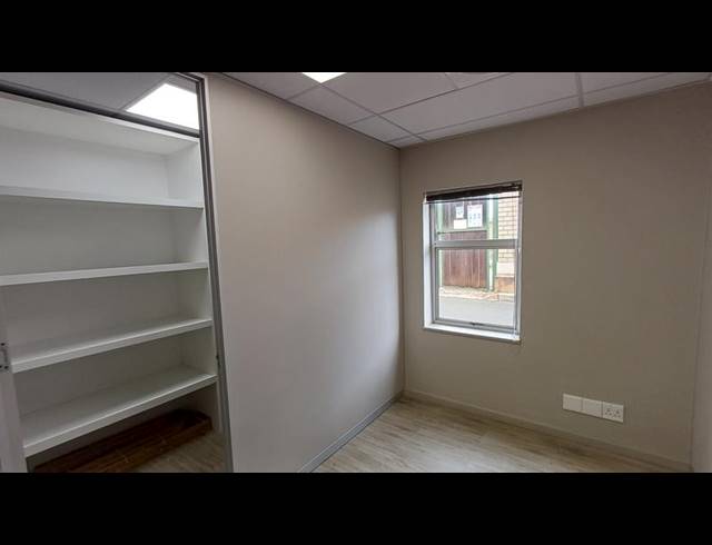 BUSINESS PROPERTY TO RENT IN MIDSTREAM ESTATE